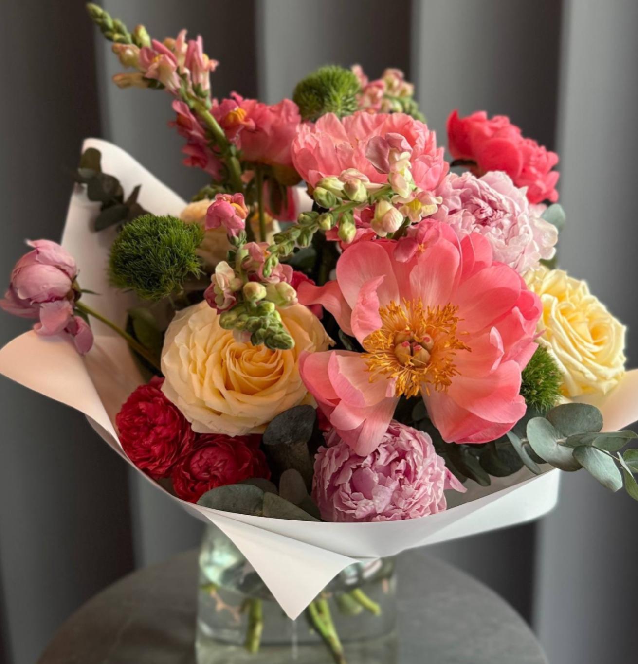 картинка Цветущий пион (Peonia en flor) от Цветочный бутик "Narciss"